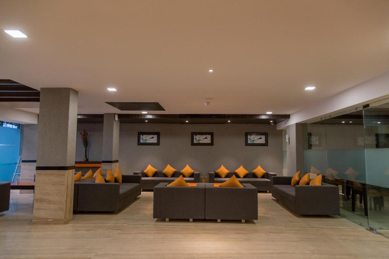 Hotel Ginger Ahmedabad, Satellite Exterior foto